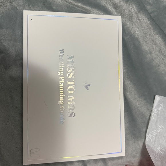 Miss to Mrs box - Picture 7 of 9